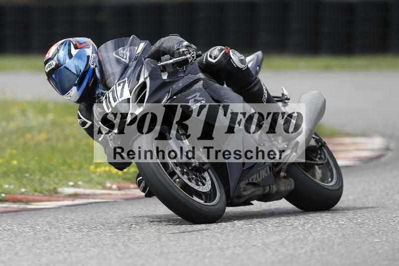 /37 28.07.2025 Dunlop Ride und Test Day ADR/Trackday Erfahren gelb Trackday schnell  rot/117